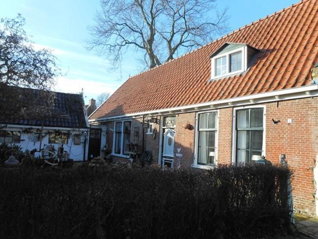 B&B In Karakteristieke Woning, Lytse Loane 5 Ee Ee ภายนอก รูปภาพ
