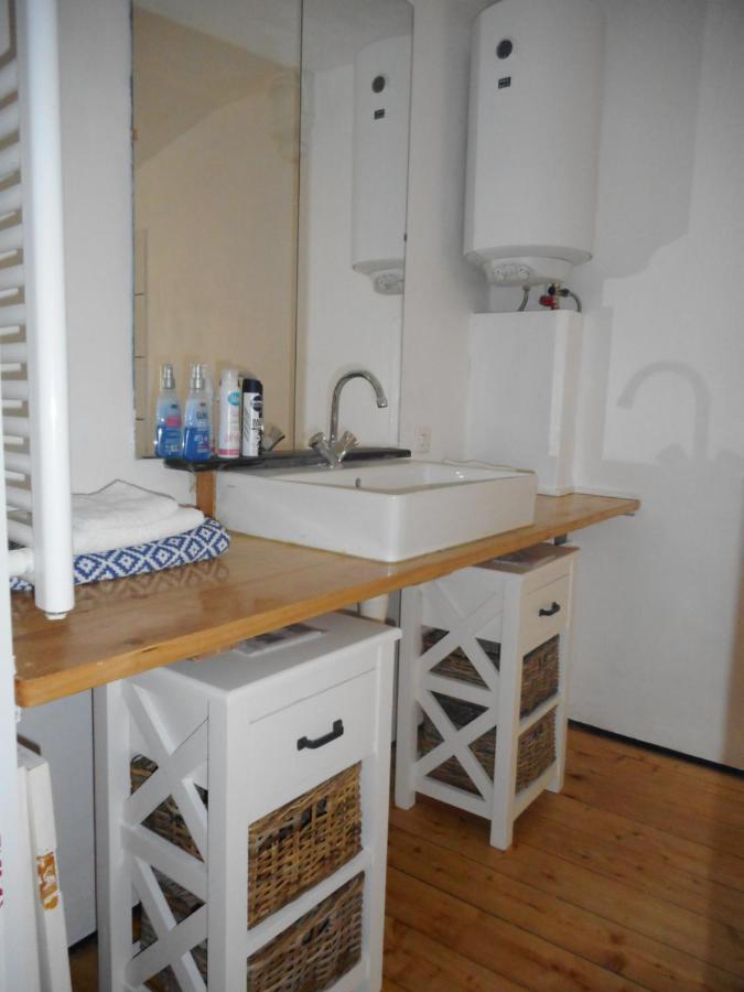 B&B In Karakteristieke Woning, Lytse Loane 5 Ee Ee ภายนอก รูปภาพ