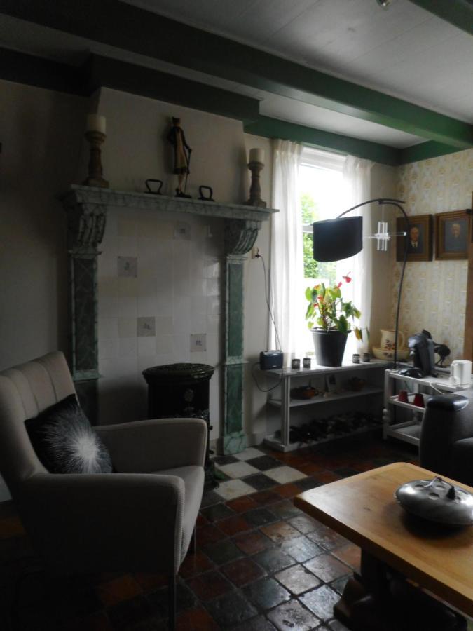 B&B In Karakteristieke Woning, Lytse Loane 5 Ee Ee ภายนอก รูปภาพ
