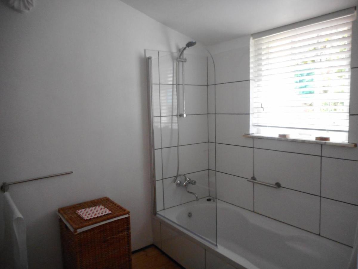 B&B In Karakteristieke Woning, Lytse Loane 5 Ee Ee ภายนอก รูปภาพ